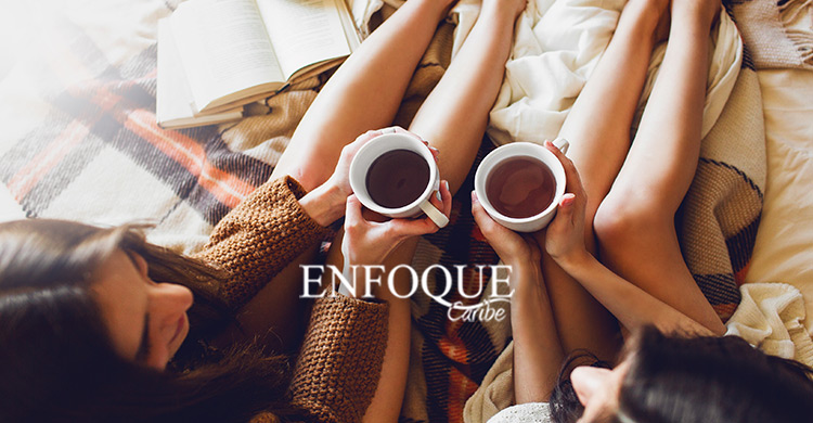 INFUSIONES DE AGUA  HIDRÁTESE DE FORMA DELICIOSA A TRAVÉS DE ESTAS BEBIDAS