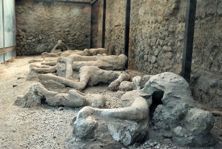 EL ARTE Y LAS TRAGEDIAS DE LA HUMANIDAD CATÁSTROFES QUE QUEDARON PLASMADAS EN OBRAS ARTÍSTICAS