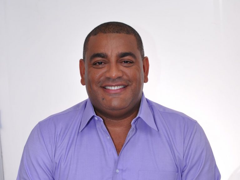 WILSON ROJAS: VE EN LA POLÍTICA EL ARTE DE SERVIR A LOS GUAJIROS