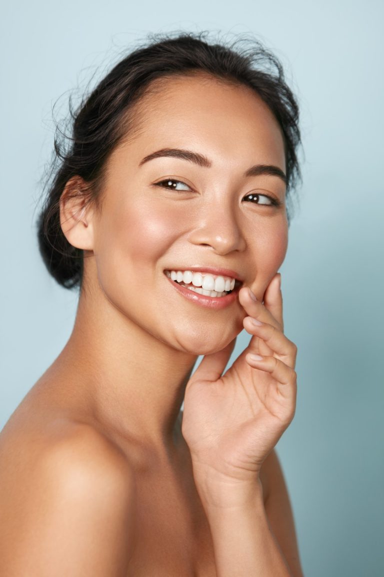 ESENCIALES DEL SKINCARE: INGREDIENTES QUE DEBES PROBAR PARA LUCIR UNA PIEL RELUCIENTE