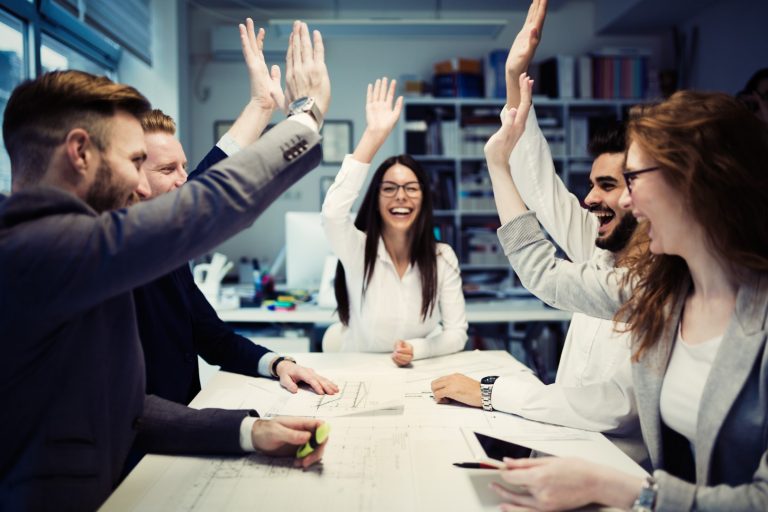 ME LO GANÉ: LA DIFERENCIA ENTRE EL TRABAJO DURO Y “ME LO MEREZCO”