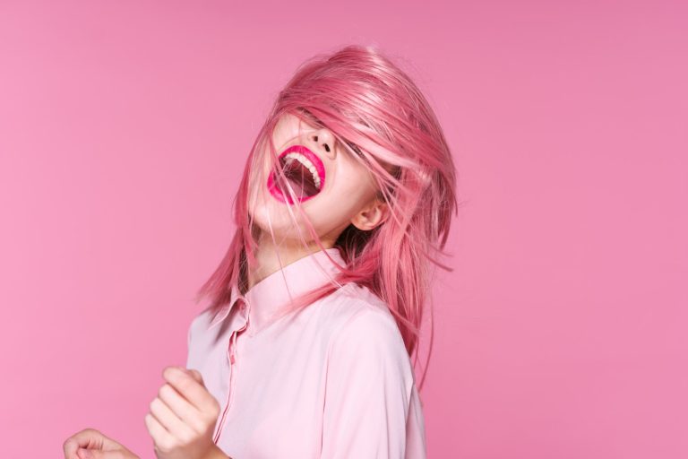 TENDENCIAS DE CABELLO: COLORES, PEINADOS, CORTES Y ACCESORIOS PARA DISFRUTAR AL MÁXIMO TENDENCIAS DE CABELLO: COLORES, PEINADOS, CORTES Y ACCESORIOS PARA DISFRUTAR AL MÁXIMO