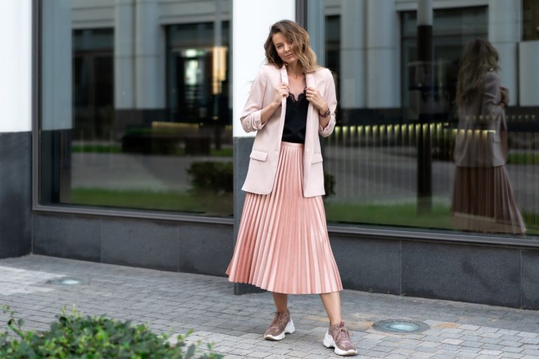 MAXI SKIRT: 10 OUTFITS PARA LLEVAR LA TENDENCIA EN CUALQUIER OCASIÓN