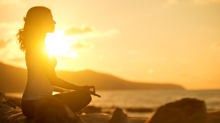 UNA MEDITACIÓN DEL GRANDIOSO DIOS QUE, POR MISERICORDIA Y AMOR, PERDONÓ A UN MUNDO EN INIQUIDAD