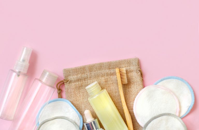 REMUEVE TU MAQUILLAJE DE FORMA EFECTIVA: 9 MÉTODOS PARA DESMAQUILLARTE DE MANERA CORRECTA