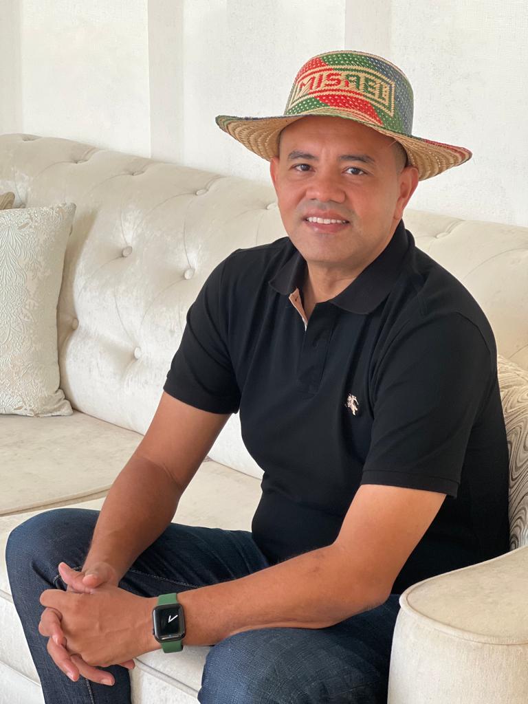MISAEL VELÁSQUEZ: UN HOMBRE CON VOCACIÓN ACADÉMICA Y POLÍTICA, SIENDO EJEMPLO DE SERVICIO PARA LA CIUDADANÍA MISAEL VELÁSQUEZ: UN HOMBRE CON VOCACIÓN ACADÉMICA Y POLÍTICA, SIENDO EJEMPLO DE SERVICIO PARA LA CIUDADANÍA